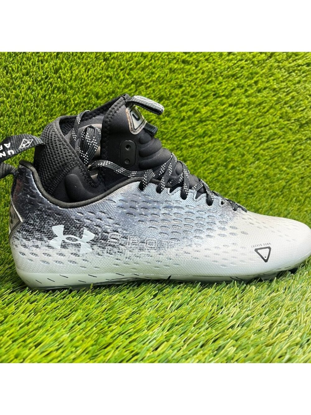 Under Armour Spotlight Lux MC 2.0 Mens Size 11.5 Black White Football Cleats